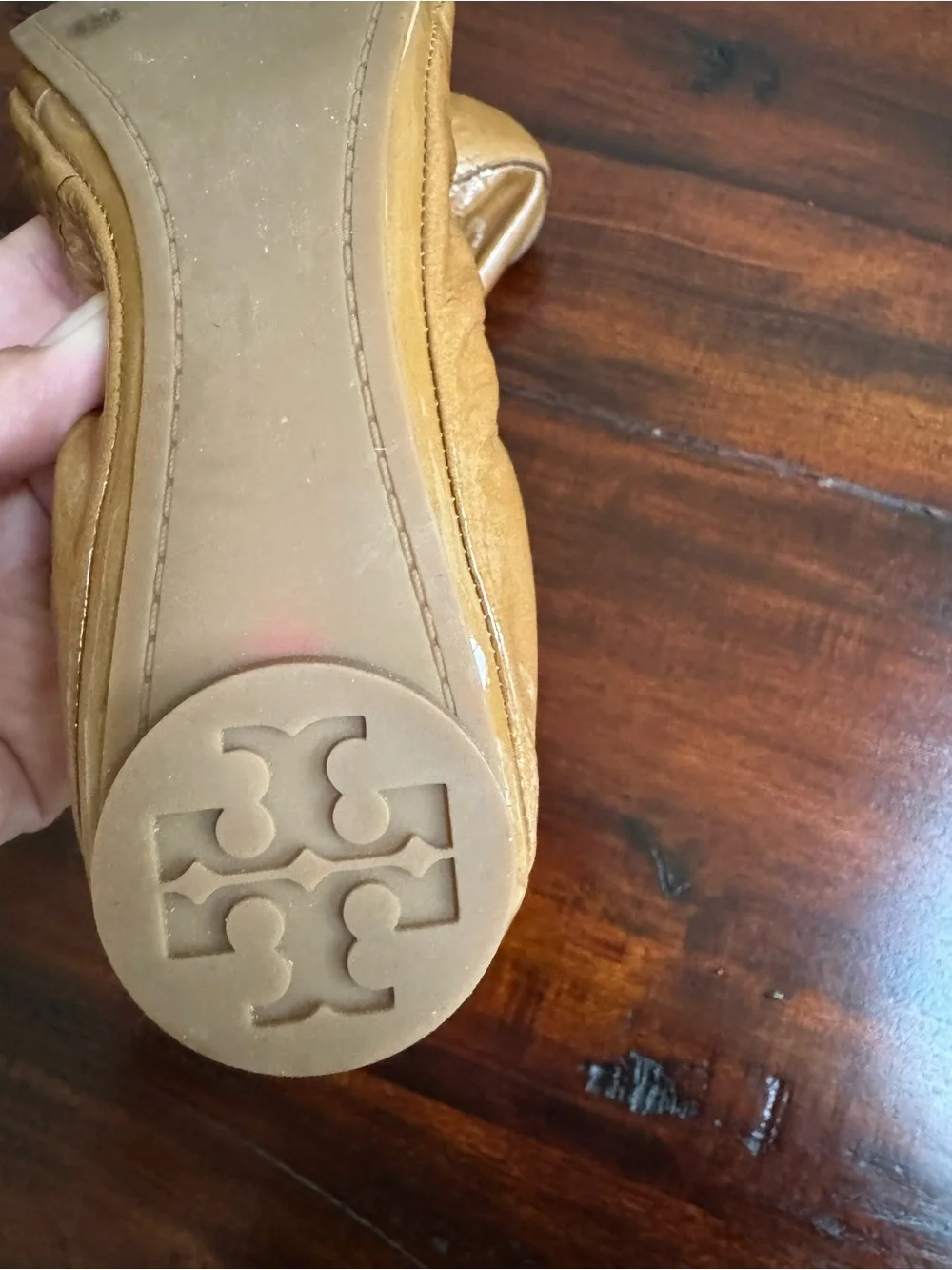 Tory Burch Tan Eddie Patent Leather Ballet Flats Size 6.5 NWOB